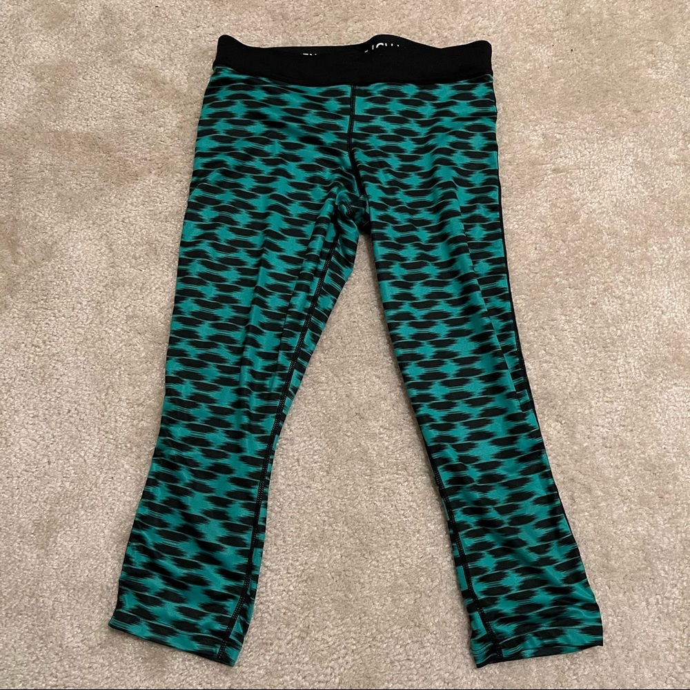 Nike dri-fit capris